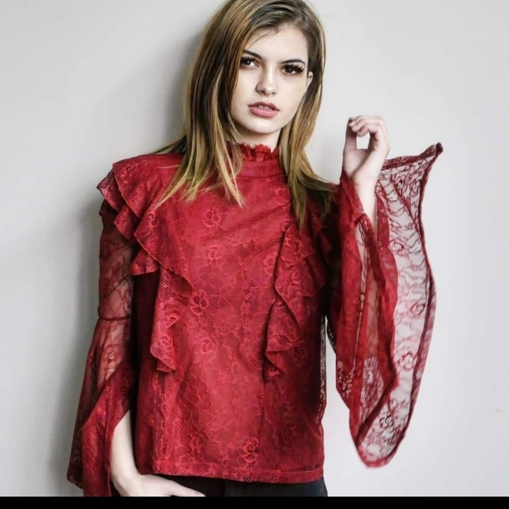 NWT Bell Sleeve Lace Top